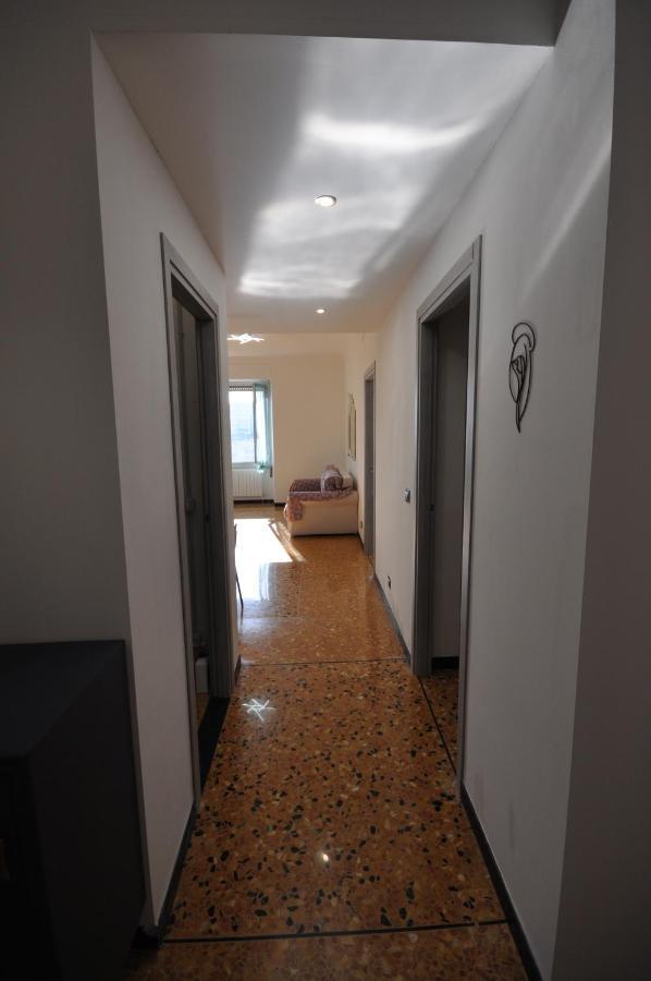 Perdianahouse Waterfront Daire Cenova Dış mekan fotoğraf