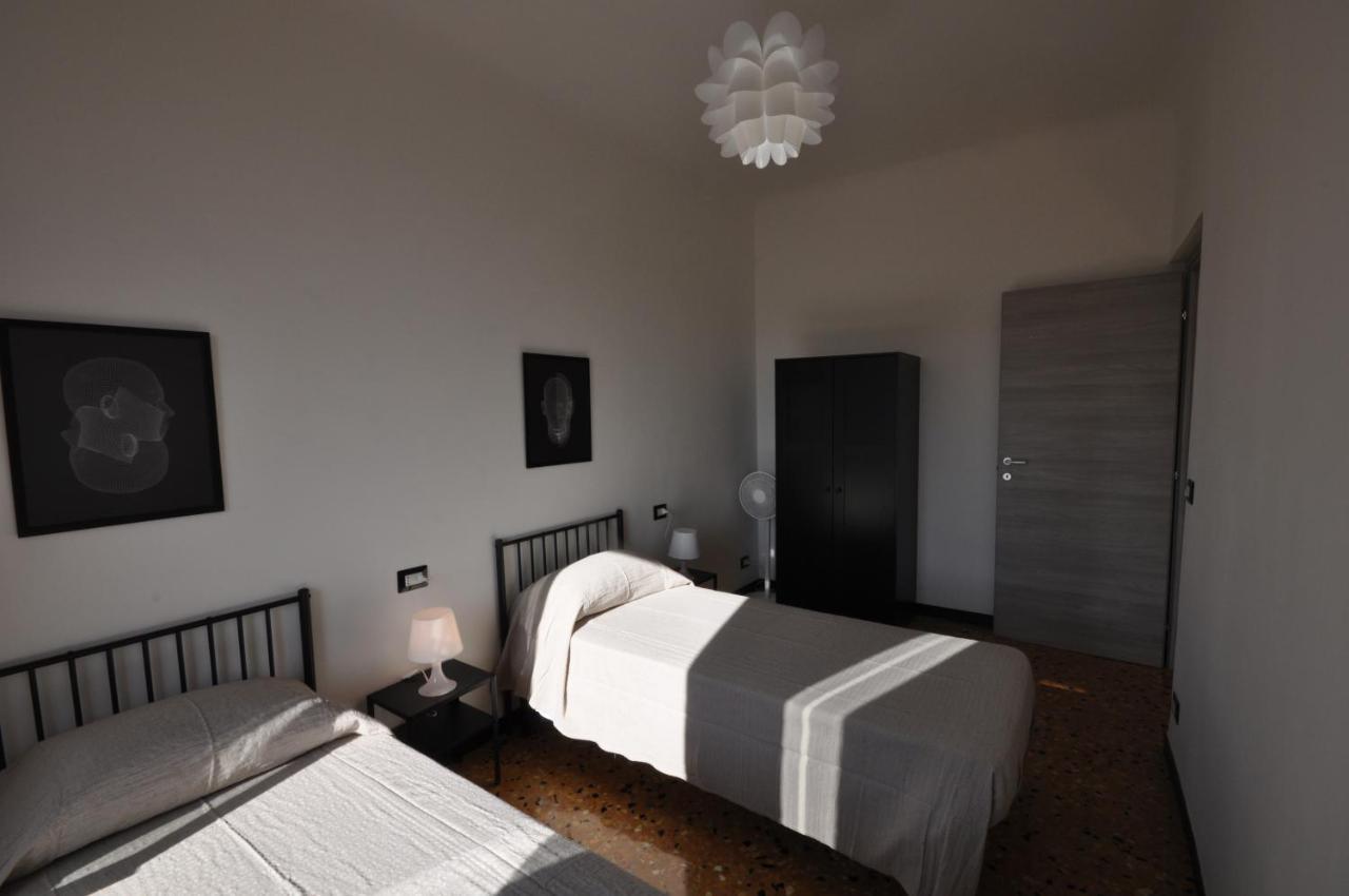 Perdianahouse Waterfront Daire Cenova Dış mekan fotoğraf